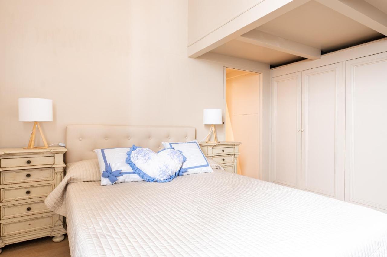 Central And Roomy Near The Station And Duomo - Homeunity Florence Luaran gambar