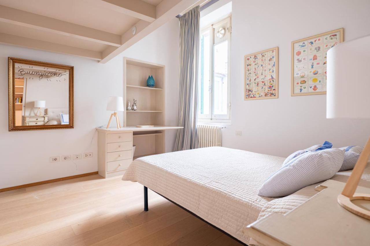 Central And Roomy Near The Station And Duomo - Homeunity Florence Luaran gambar