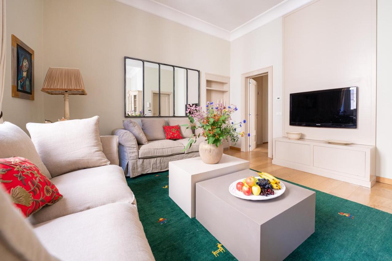 Central And Roomy Near The Station And Duomo - Homeunity Florence Luaran gambar