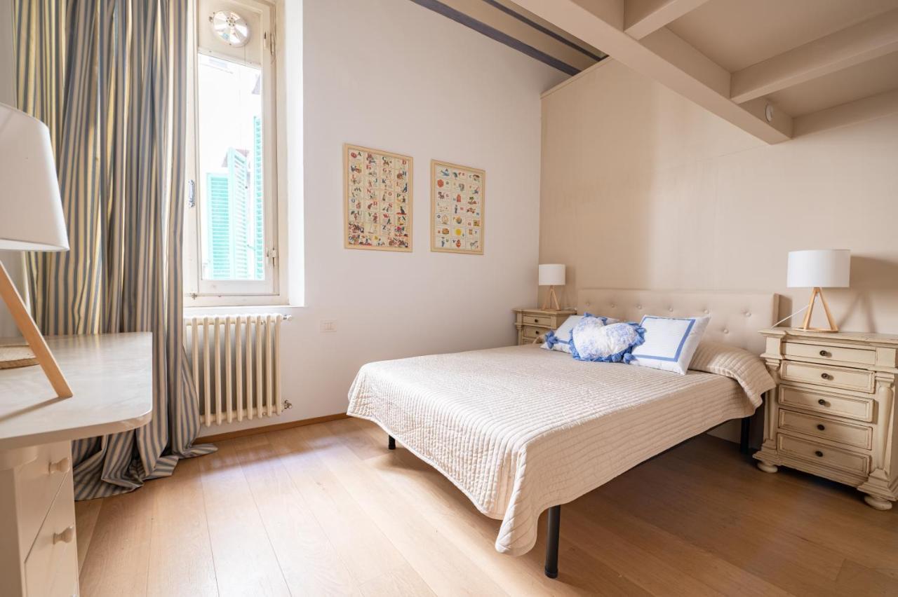 Central And Roomy Near The Station And Duomo - Homeunity Florence Luaran gambar