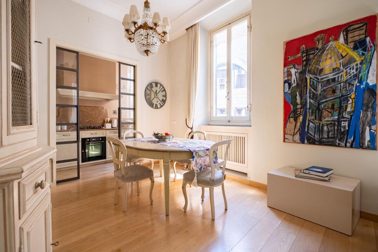 Central And Roomy Near The Station And Duomo - Homeunity Florence Luaran gambar