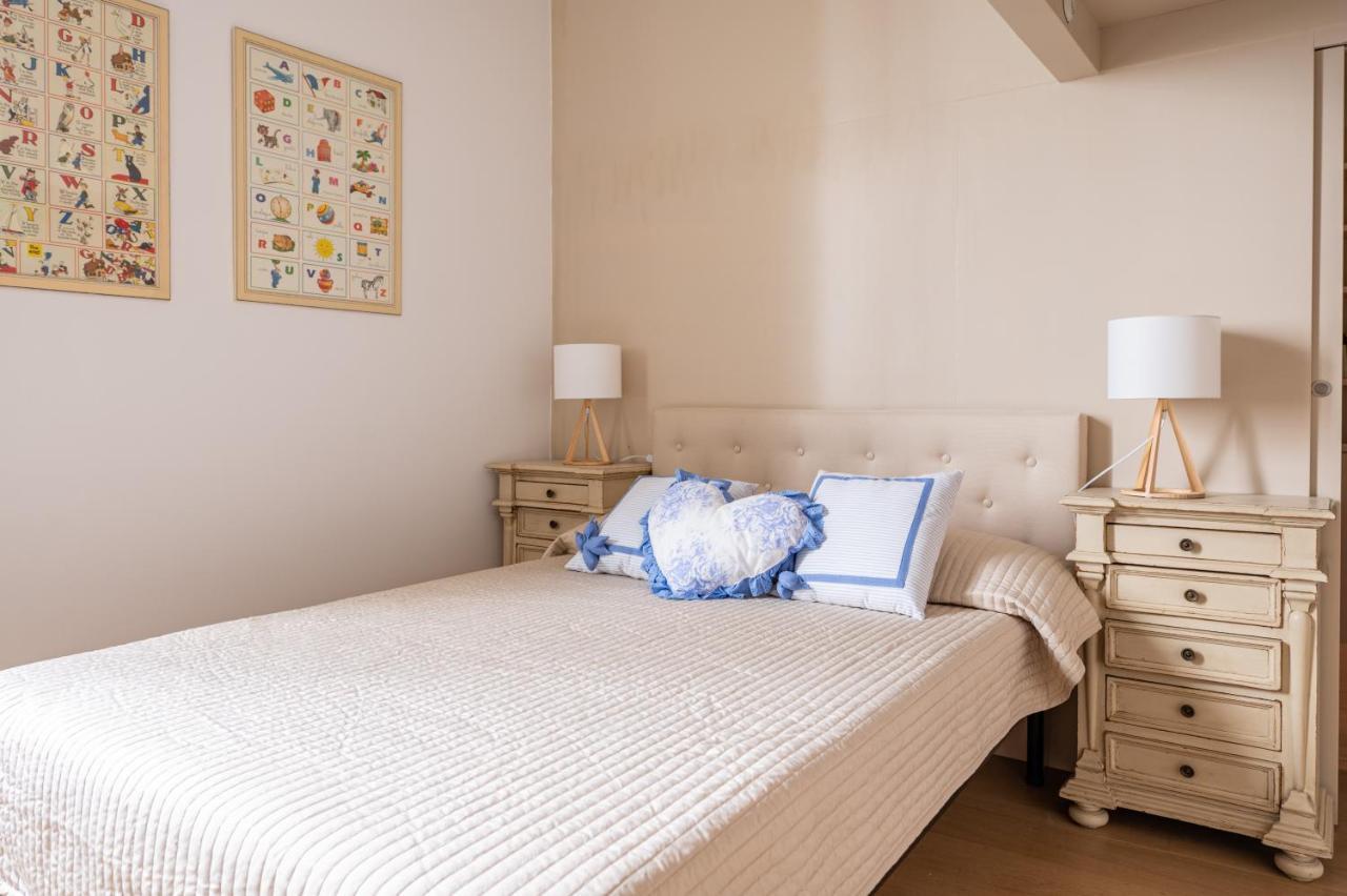 Central And Roomy Near The Station And Duomo - Homeunity Florence Luaran gambar